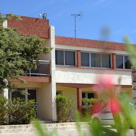 Hotel Le Lagon Rochefort-du-Gard Εξωτερικό φωτογραφία