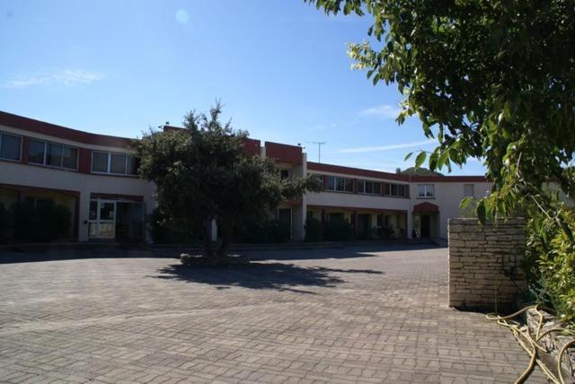Hotel Le Lagon Rochefort-du-Gard Εξωτερικό φωτογραφία