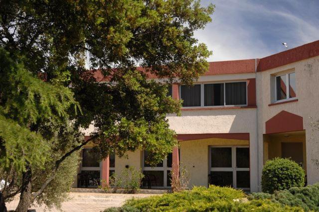 Hotel Le Lagon Rochefort-du-Gard Εξωτερικό φωτογραφία
