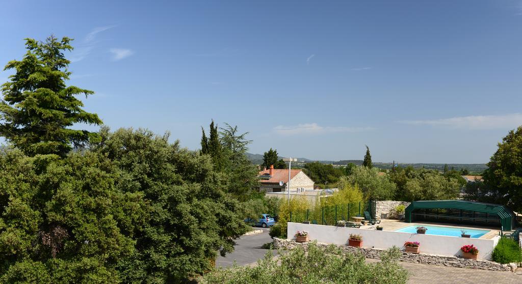 Hotel Le Lagon Rochefort-du-Gard Εξωτερικό φωτογραφία